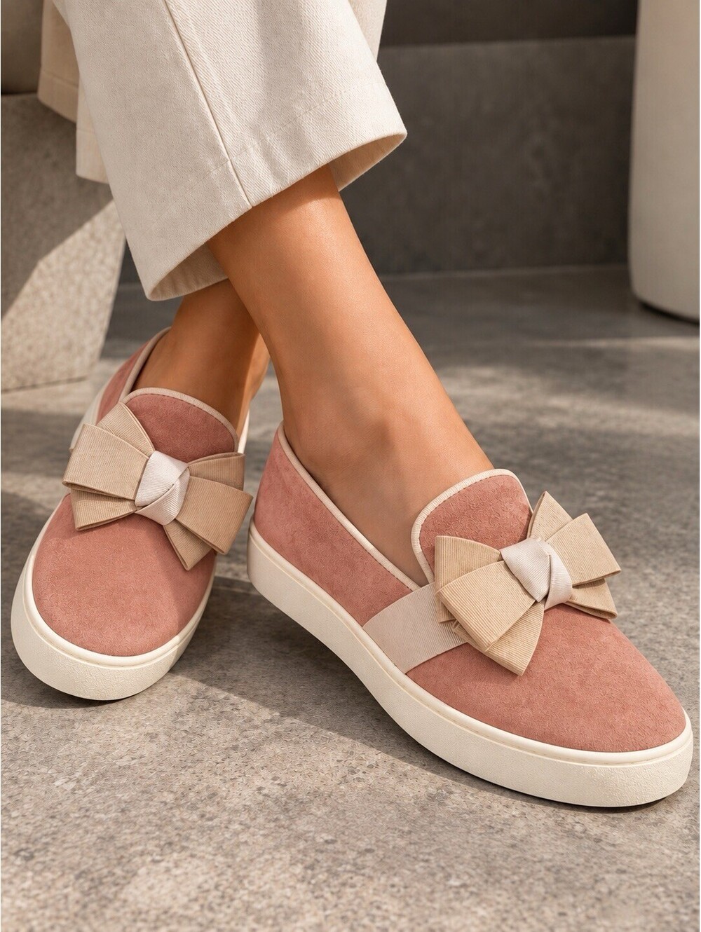 Michael Kors Collection Val Bow Slip On Sneakers Women 6.5 Blush Pink Suede